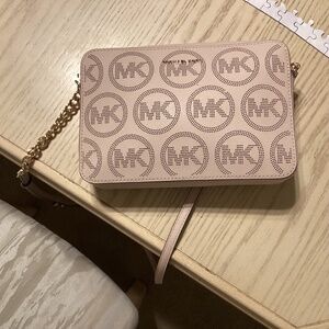 New Without Tags Michael Kors Leather  Shoulder/ Crossbody Purse